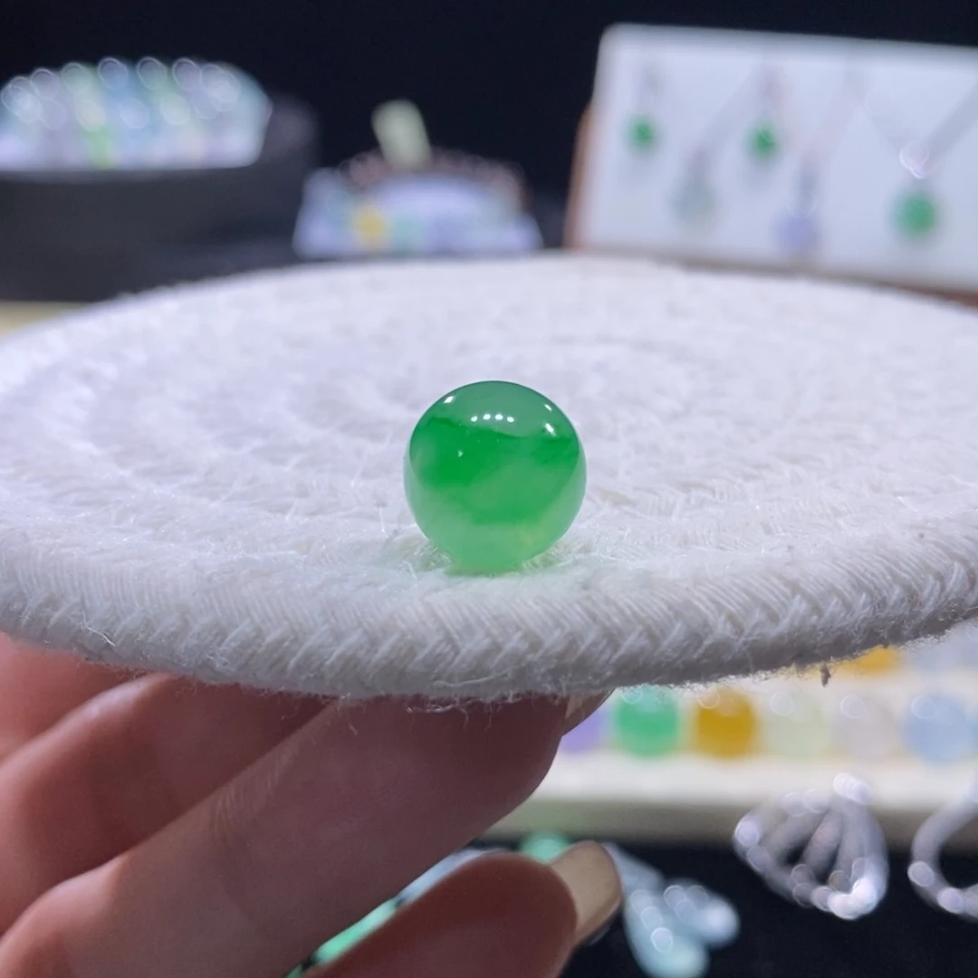 翡翠未镶嵌颈饰冰阳绿珠卡11+