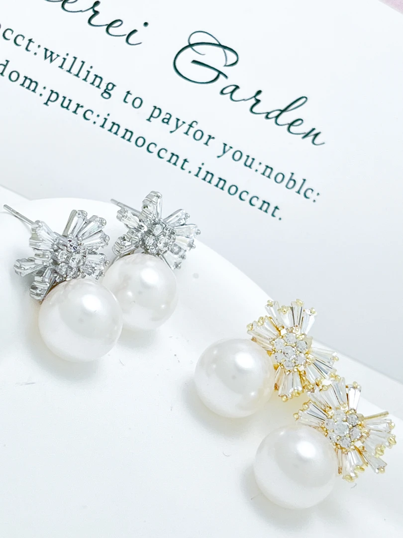 铜合金仿珍珠耳饰 优雅时尚小众设计雪花灰色欧美女气质耳饰