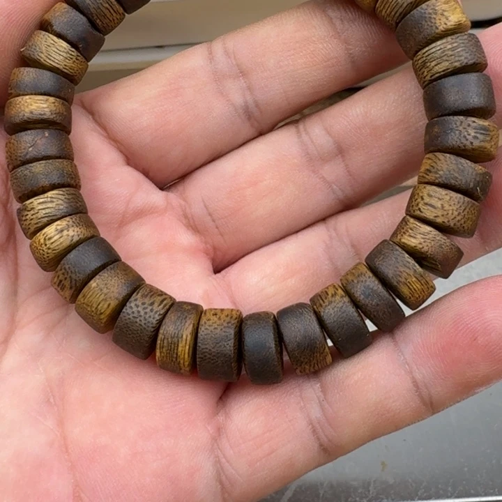 小***悠沉香手串乌身手串10克如