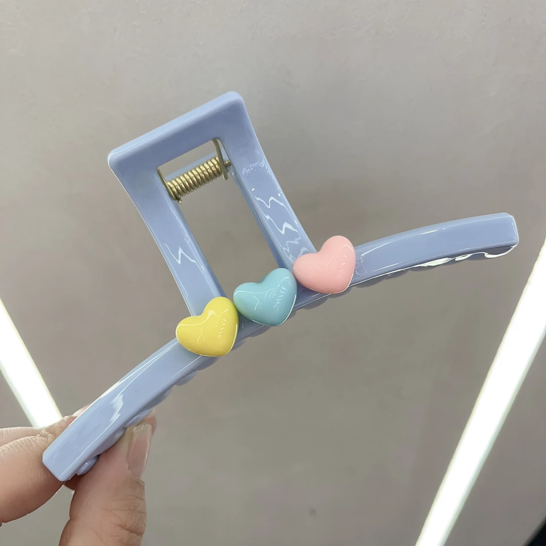A963蓝色彩色桃心大抓夹