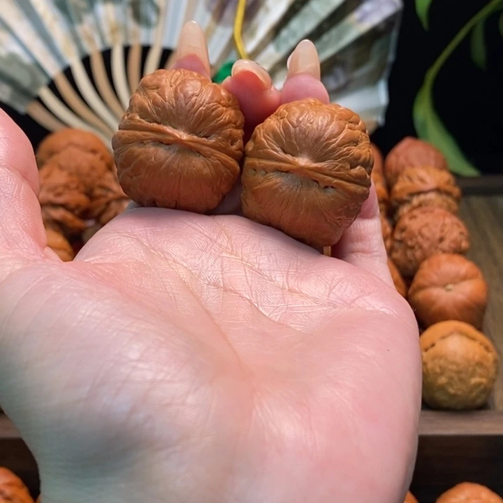 吊坠文玩核桃水晶蛙