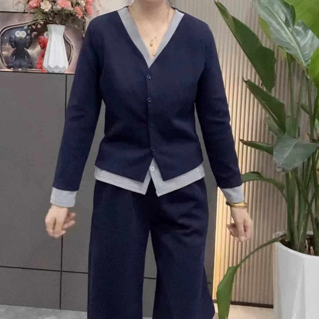 大码早秋季休闲时尚百搭假两件V领上衣直筒长裤女装套装两件套