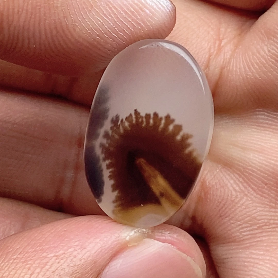 玛瑙/玉髓颈饰未镶嵌红**石