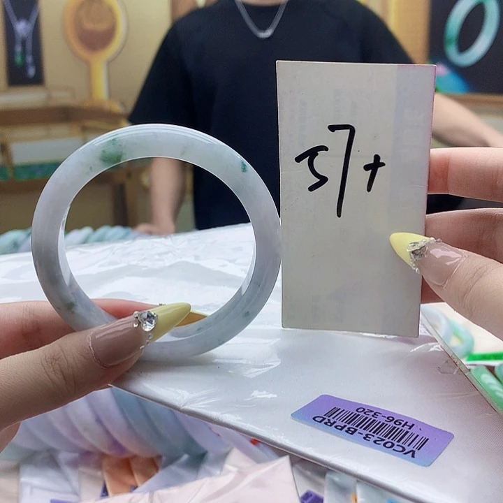 未镶嵌手镯翡翠nn