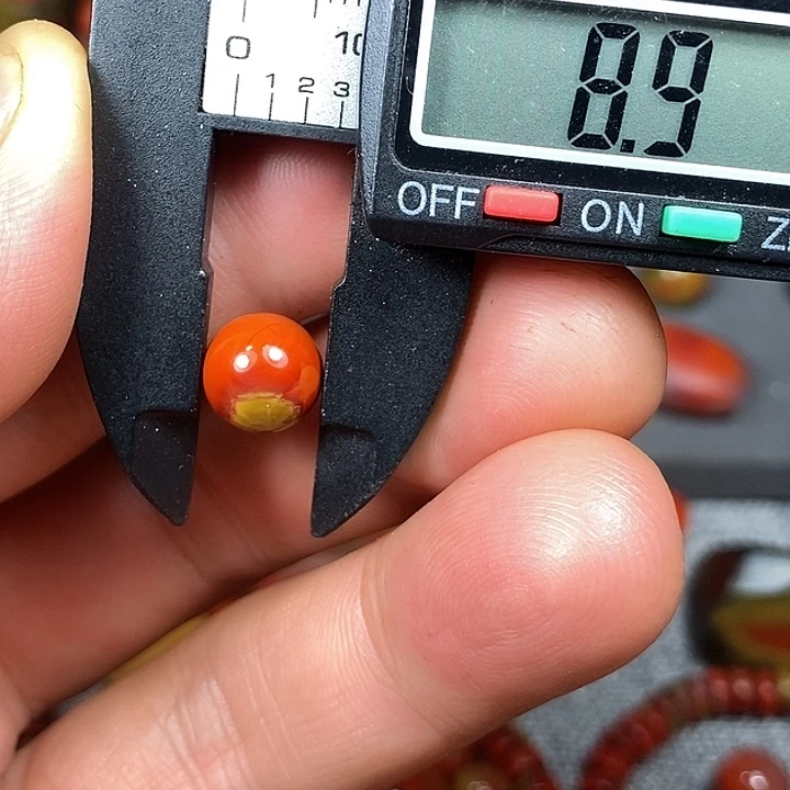 未镶嵌南红玛瑙挂件