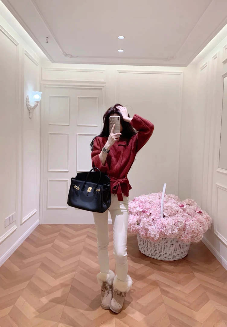 2026秋冬新款韩系立领系带拉链针织开衫时尚白色紧身裤两件套装