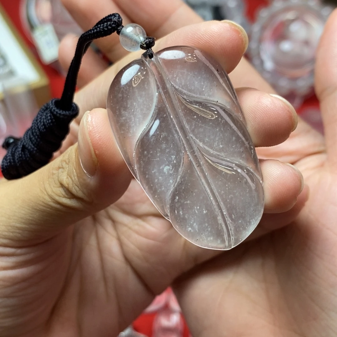 石英质玉未镶嵌吊坠