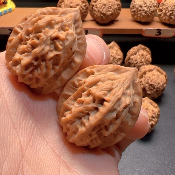 吊坠文玩核桃龙骨