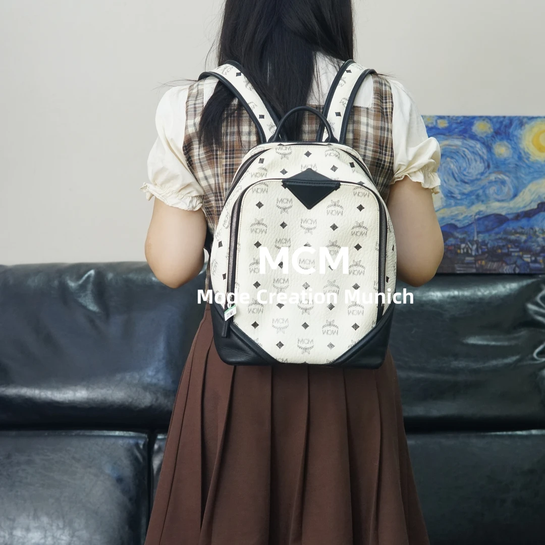 95新 MCM 白色双肩书包/BB06420068/0068