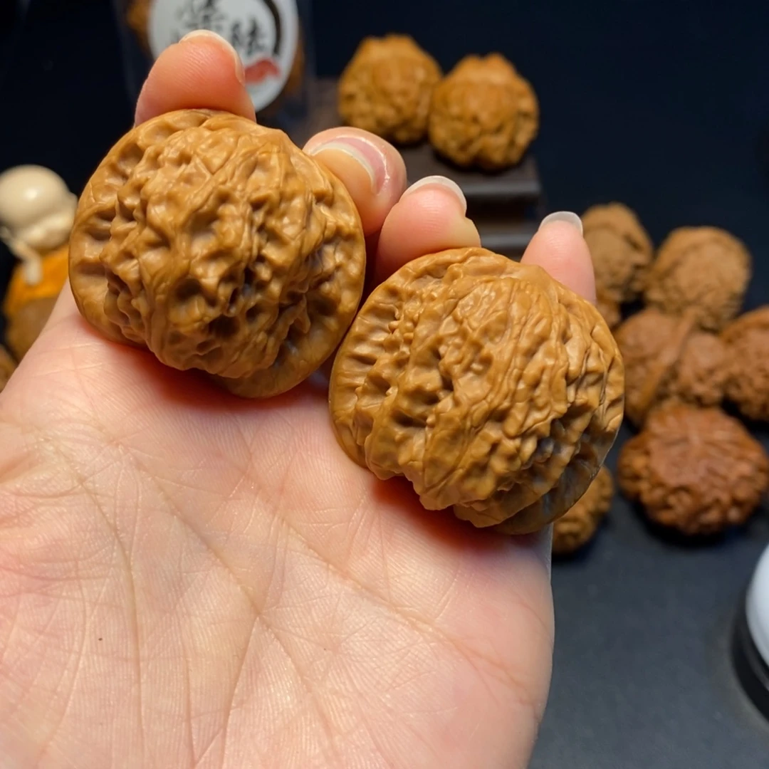 文玩核桃把件33号蜡皮野狼36尺全品