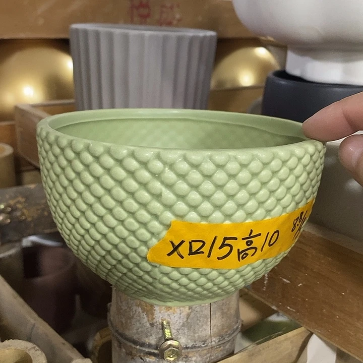 陶盆有孔 瑕疵针孔漏釉介意勿拍外口 15外高10