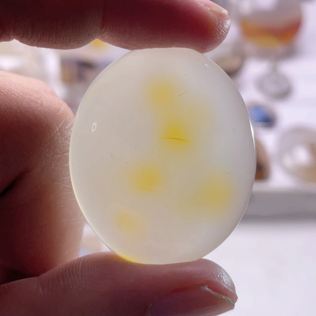 玛瑙/玉髓未镶嵌珠宝奇石