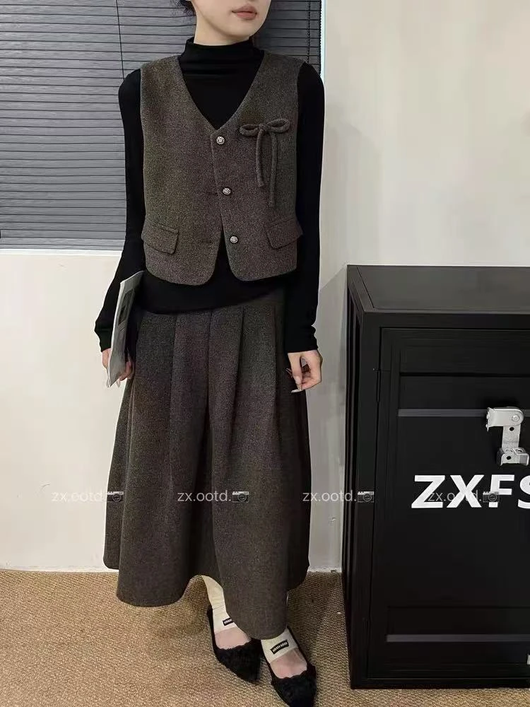 2025年秋冬季新款毛呢蝴蝶结设计感马甲打底半身裙三件套9828