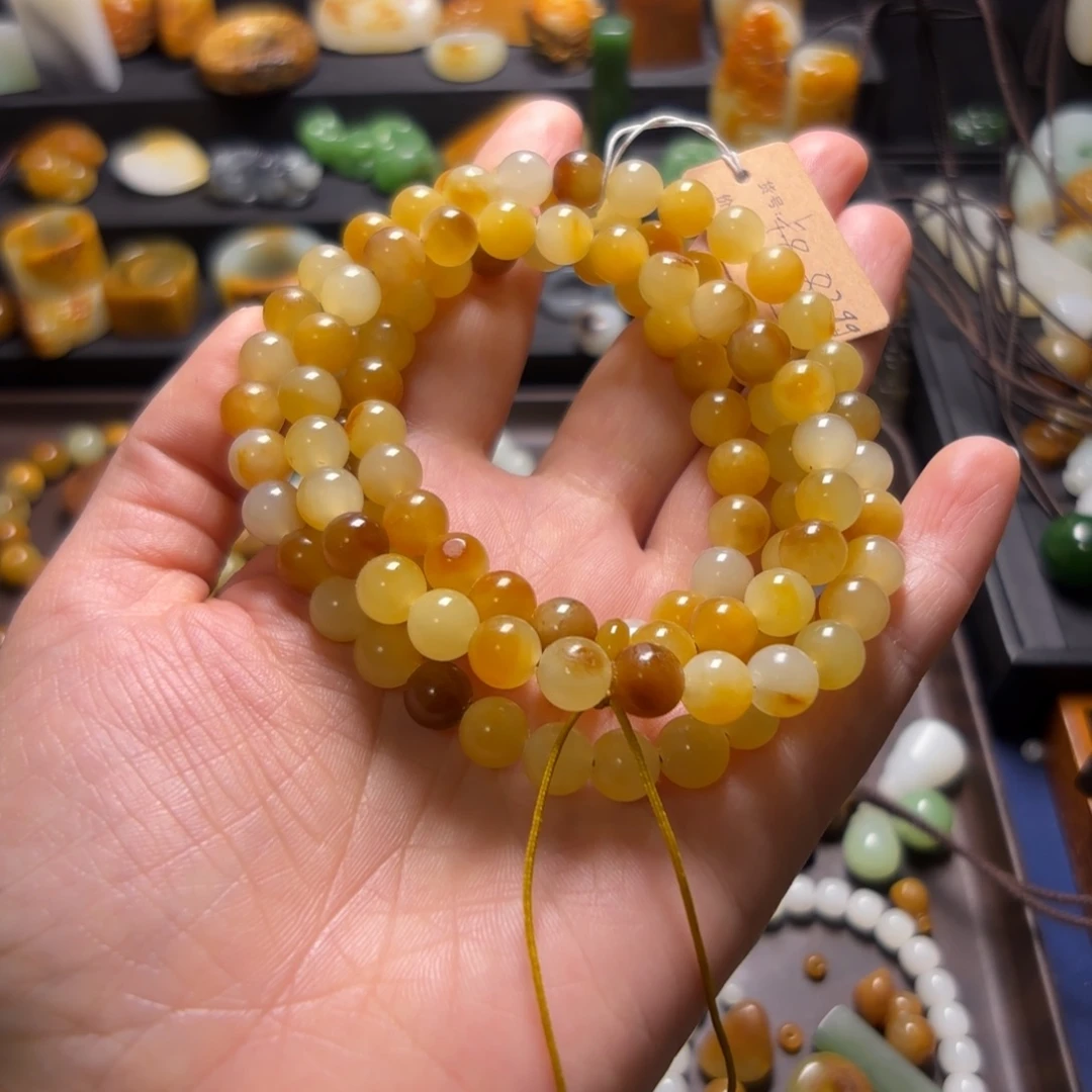 黑***长和田玉未镶嵌颈饰