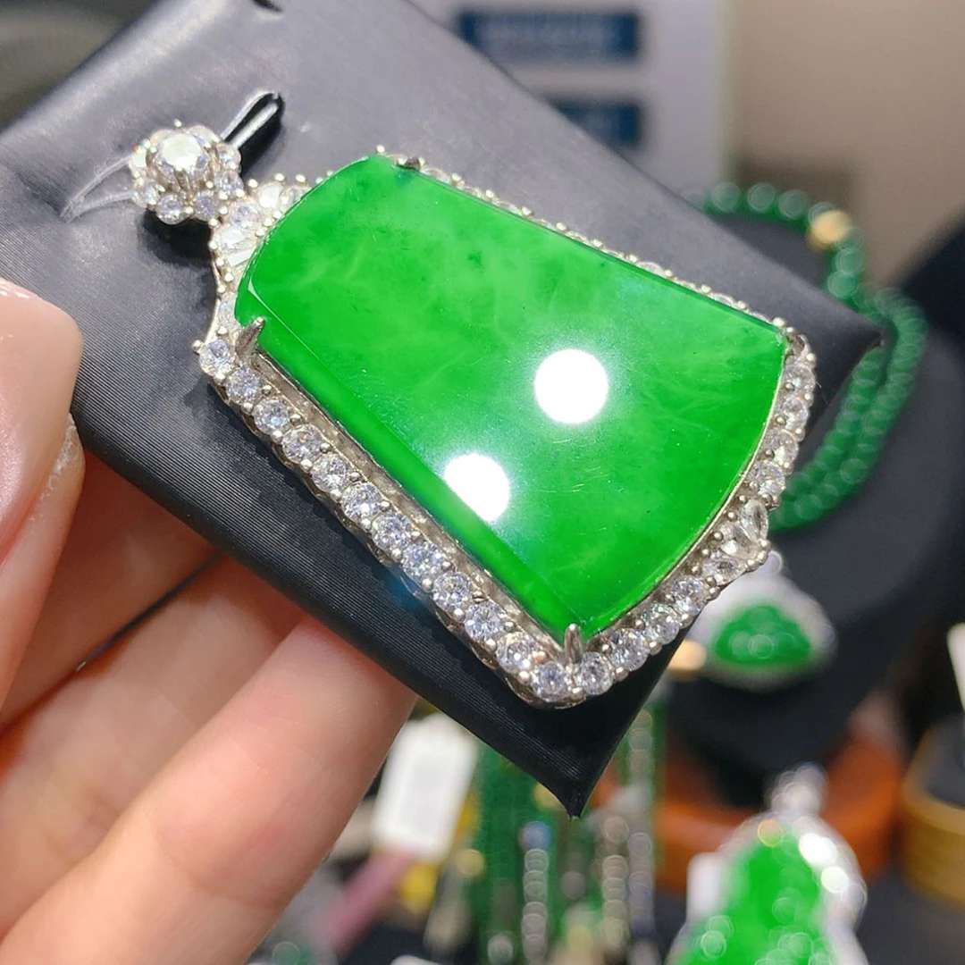 【闪购商品】颈饰银S925镶嵌翡翠6柒姐