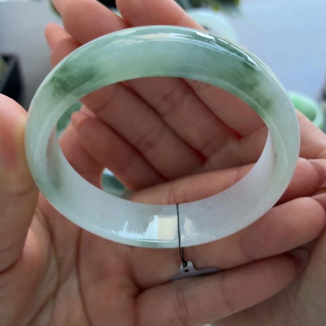 翡翠未镶嵌手镯天然
