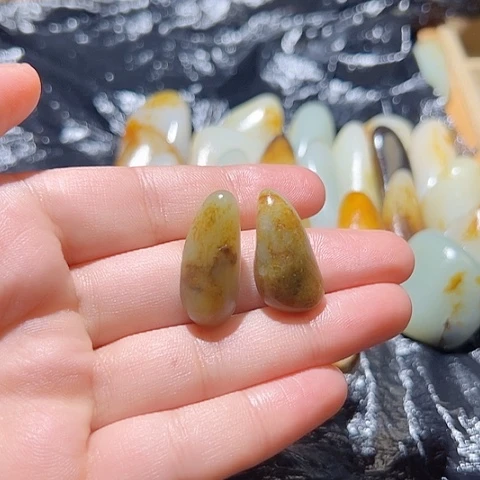 和田玉（糖玉）未镶嵌颈饰2-1