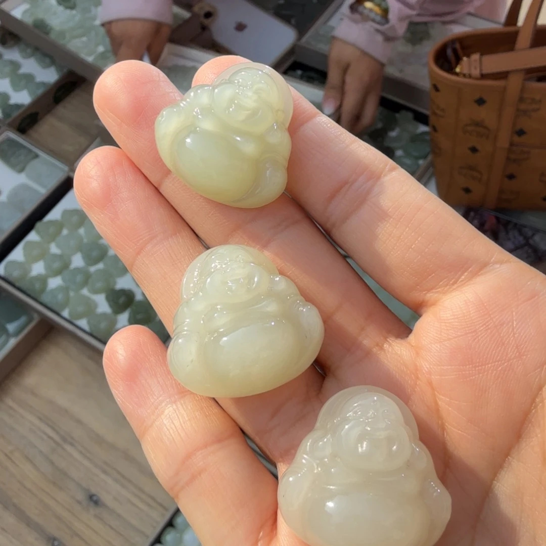 和田玉未镶嵌颈饰青海料高冰佛公孙姐多样性拍一发一