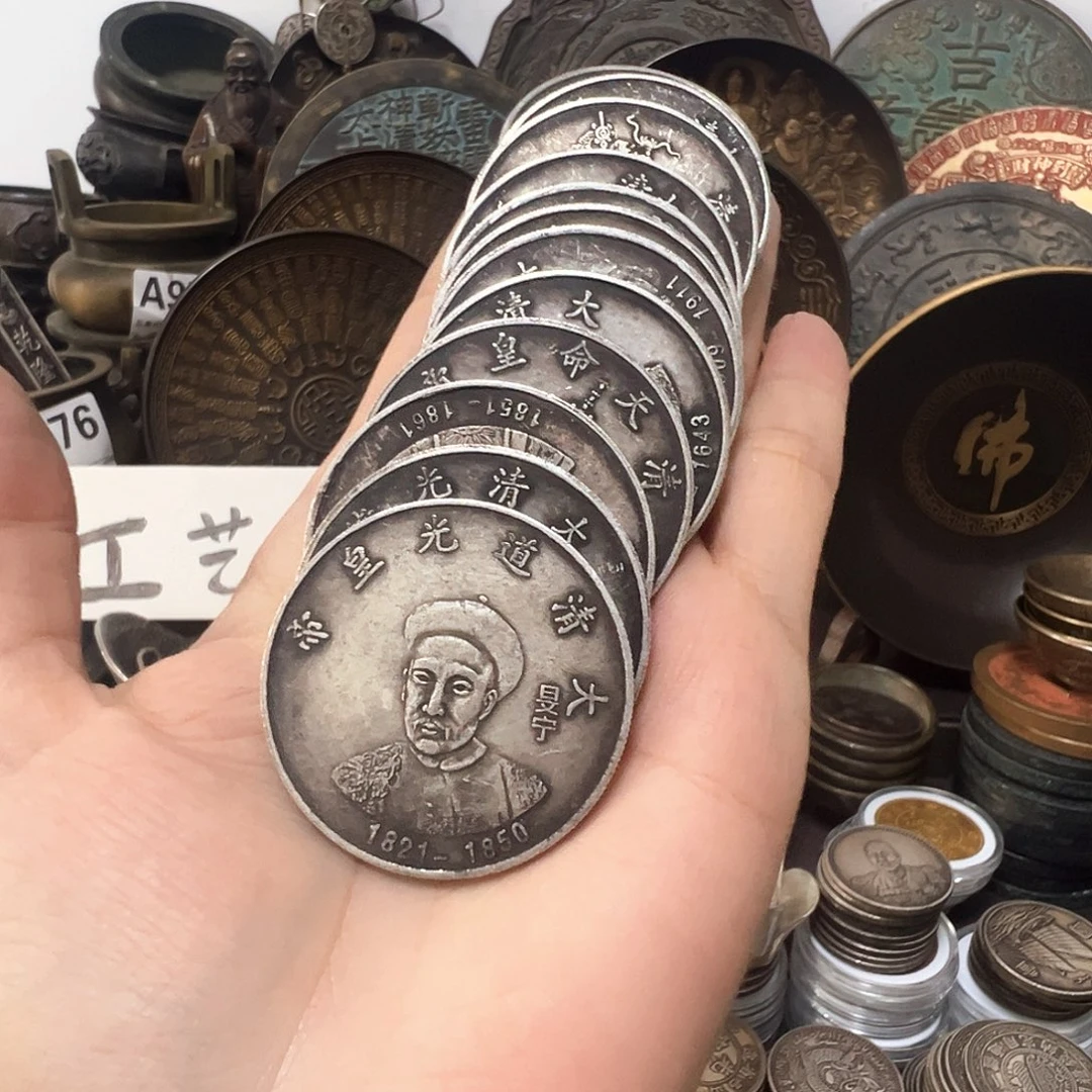 金属复古风格摆件