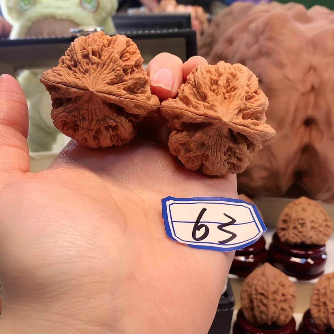 桃核吊坠48尺61克大粗筋