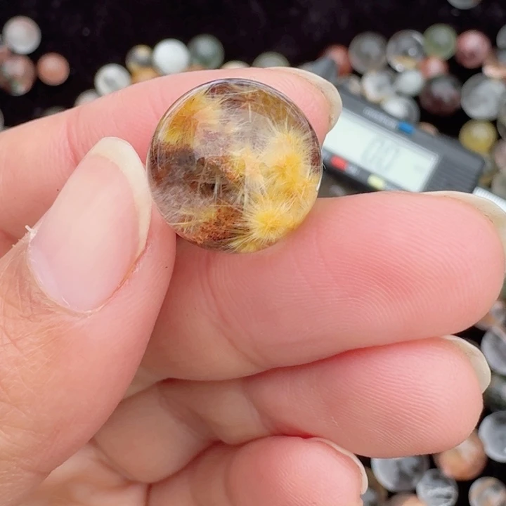 ア***2水晶未镶嵌珠宝半成品