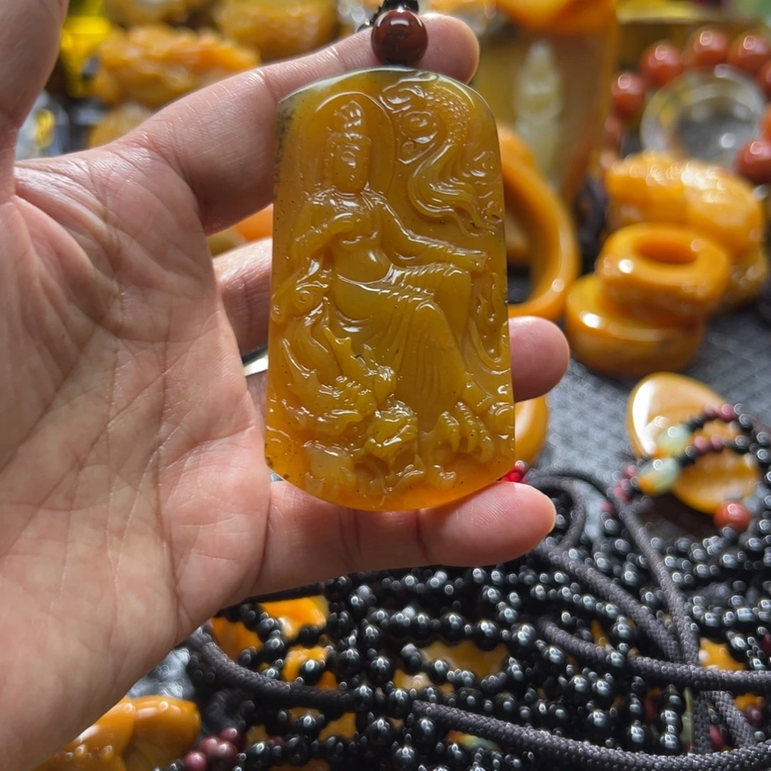 石英质玉未镶嵌颈饰