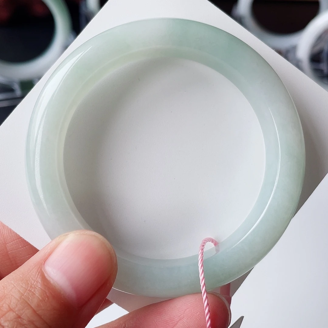 翡翠未镶嵌手镯582