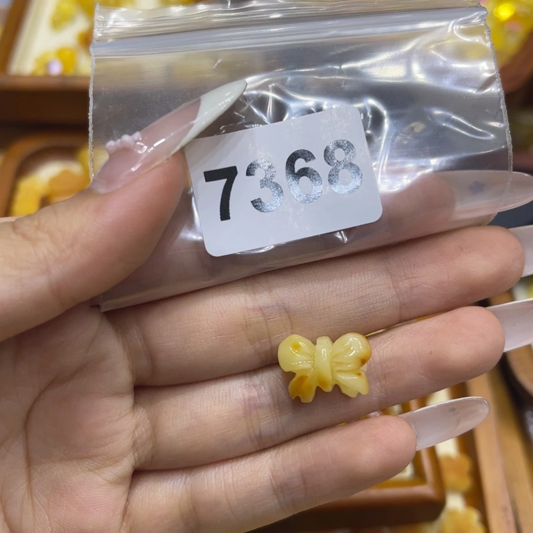 未镶嵌琥珀珠宝奇石月**猫