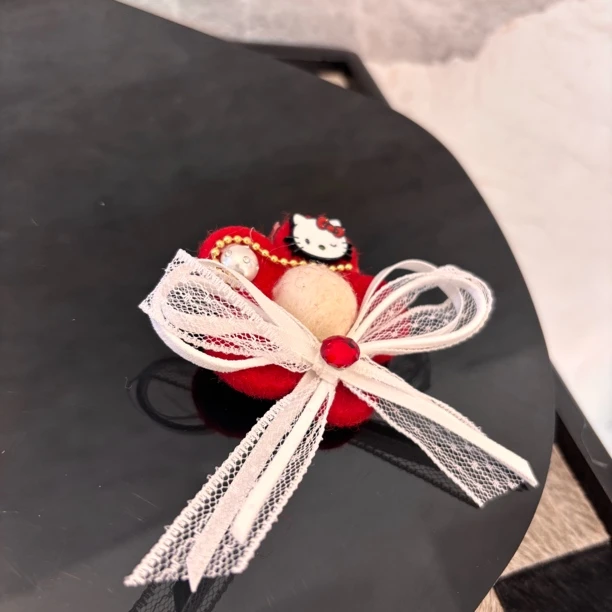 铜合金布艺胸针 红花花蝴蝶结胸针XZ160