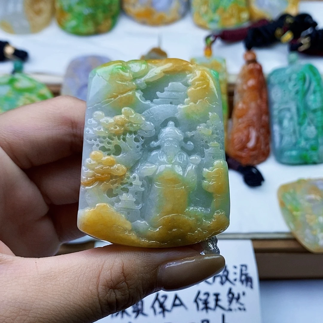 翡翠未镶嵌颈饰翡翠