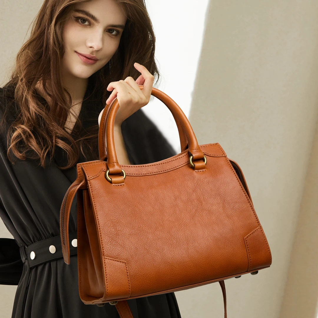 CCAMO小包包女款爆款2025新款百搭包包轻奢小众高级感真皮斜挎包