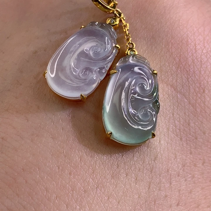 翡翠18K金镶嵌颈饰翡翠