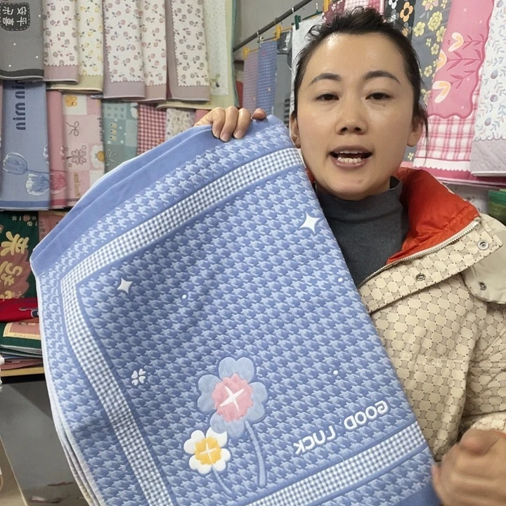 棉特价蓝色千鸟格