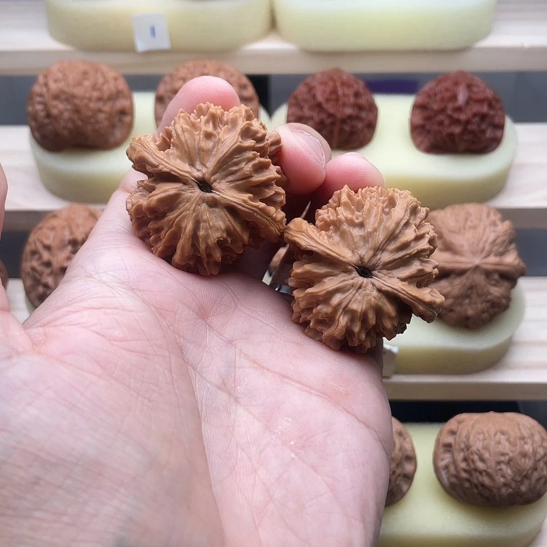 吊坠文玩核桃41全品皇冠狮子头