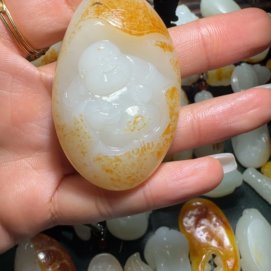 和田玉未镶嵌挂件