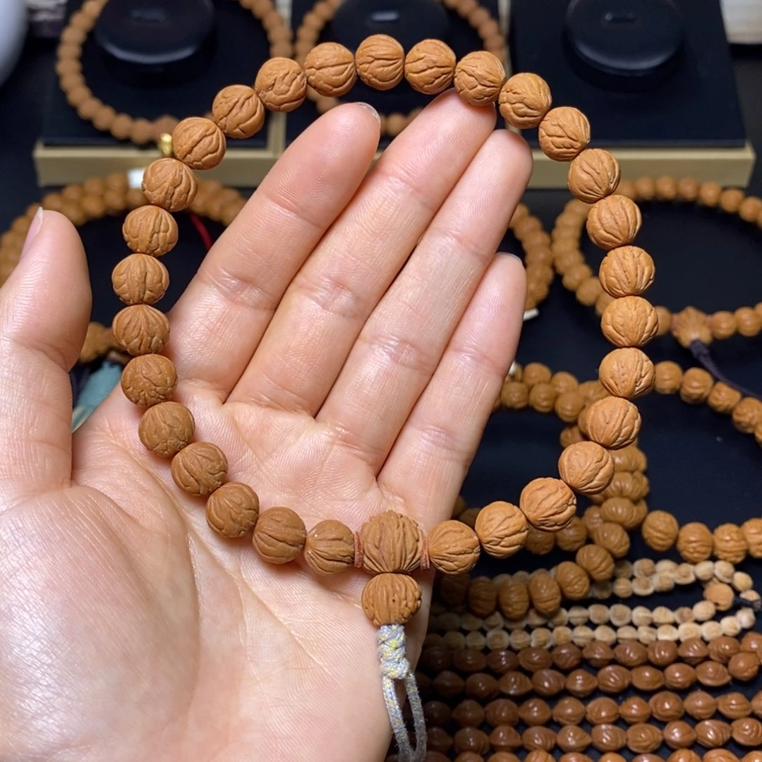 昨***开桃核手串秦岭文玩桃核手持