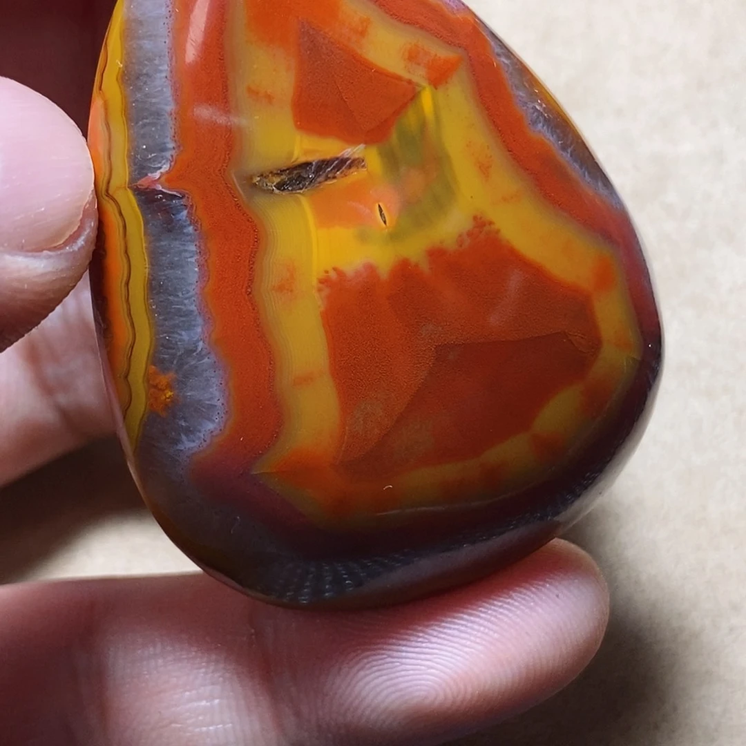 玛瑙/玉髓颈饰未镶嵌维*