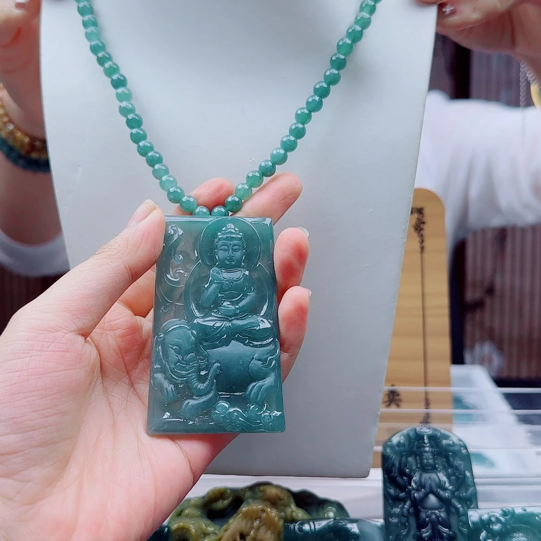 颈饰未镶嵌翡翠多样性发其一