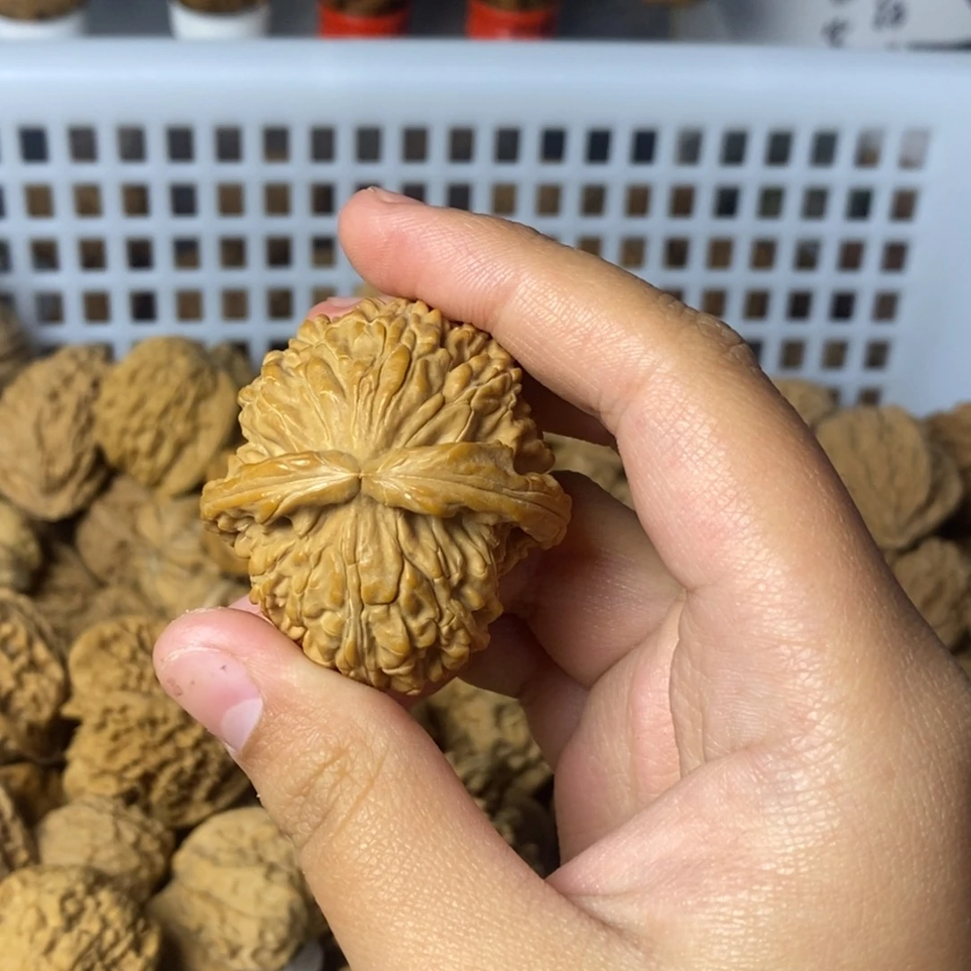 后***生文玩核桃吊坠文玩