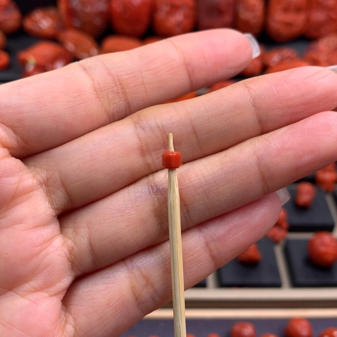 【闪购商品】南红玛瑙线束4mm未镶嵌?**。