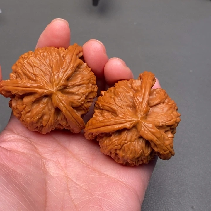 薛***维吊坠文玩核桃核桃核桃荷兰