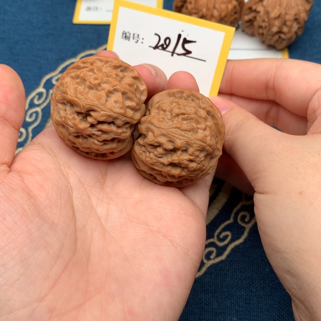 文玩核桃把件38苹果 2015
