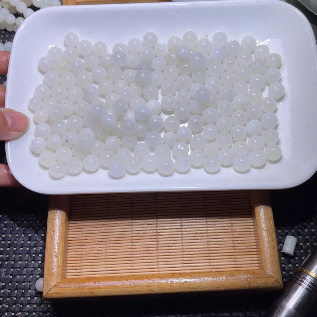 未镶嵌和田玉车挂