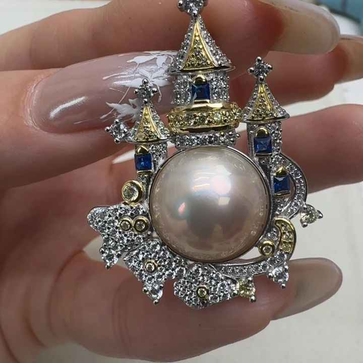 未镶嵌拼合珍珠（马贝珠）颈饰