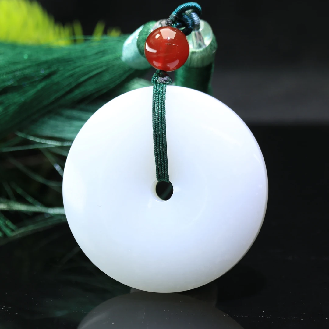 15和田玉羊脂白平安扣/600382保利厦门拍卖