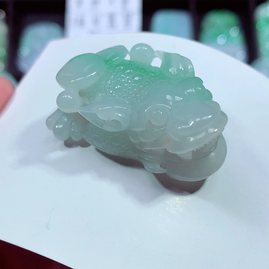 翡翠未镶嵌颈饰缅甸翡翠