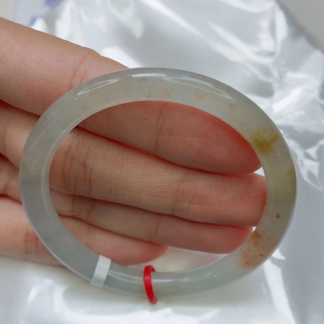 翡翠未镶嵌手镯老坑49圈冰底乍光桂花糕002特色