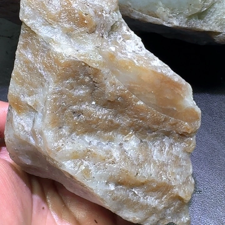 和田玉未镶嵌珠宝半成品