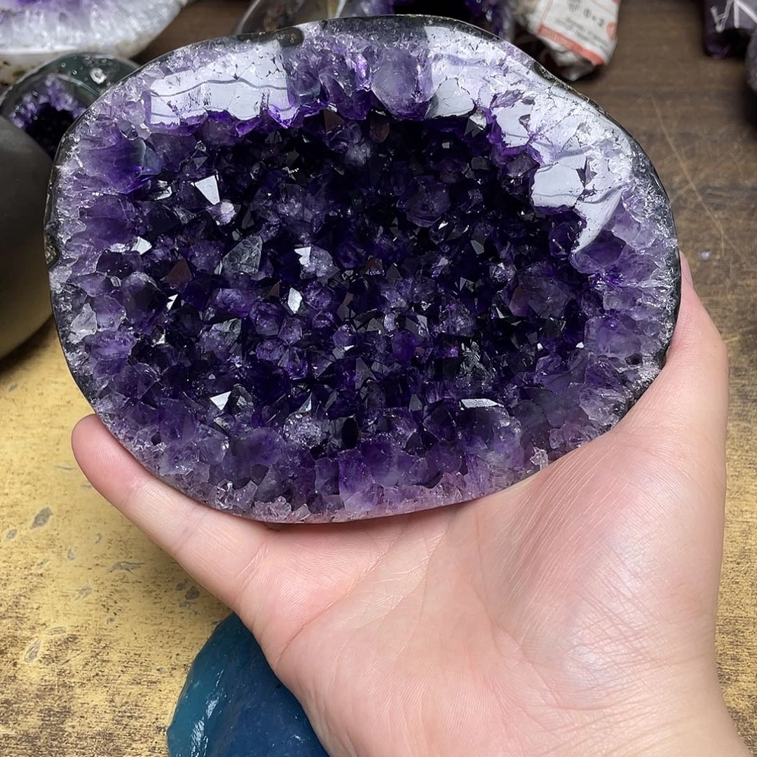@***M未镶嵌大型摆件（非配饰）紫晶
