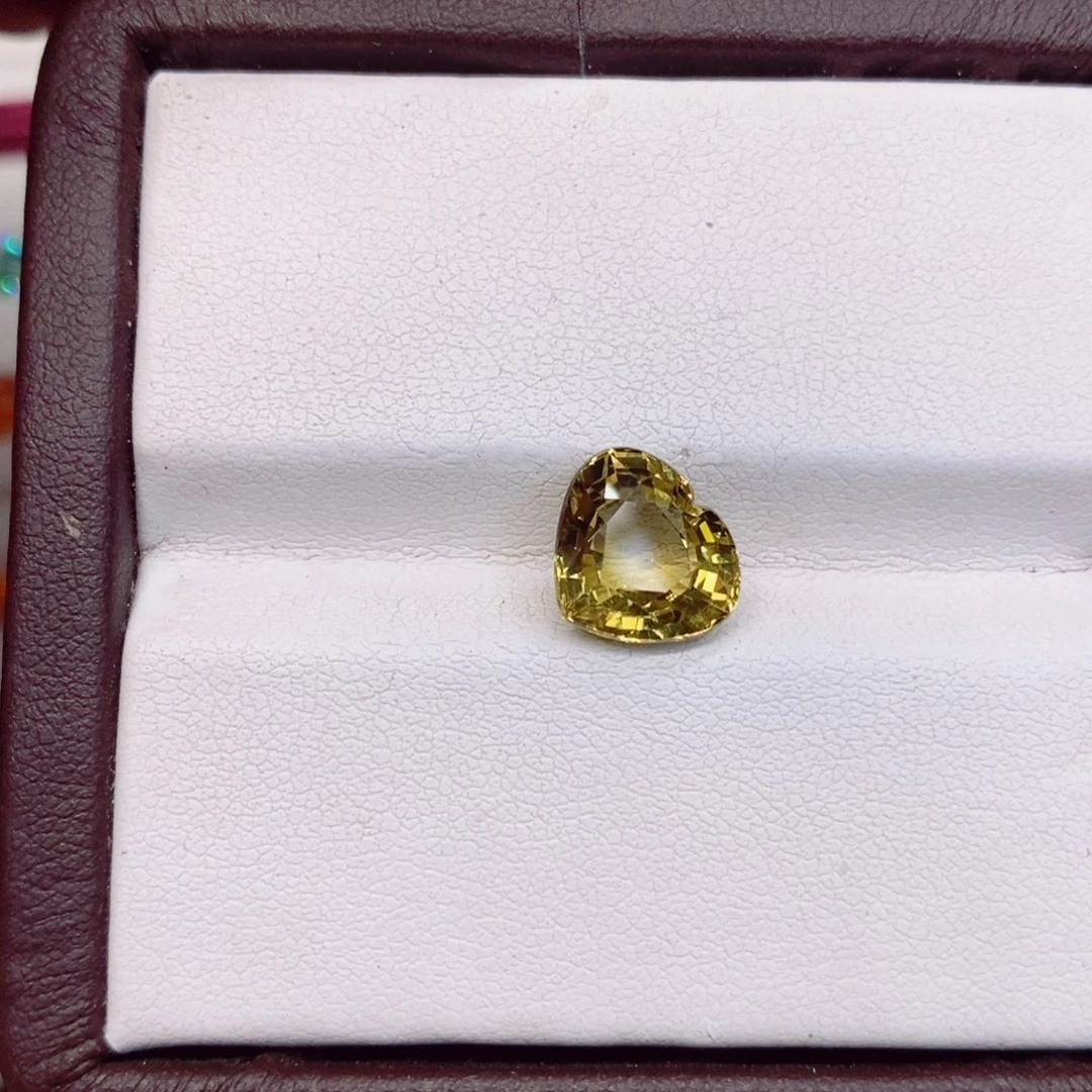 石榴石裸石未镶嵌马里石榴石4.6克拉